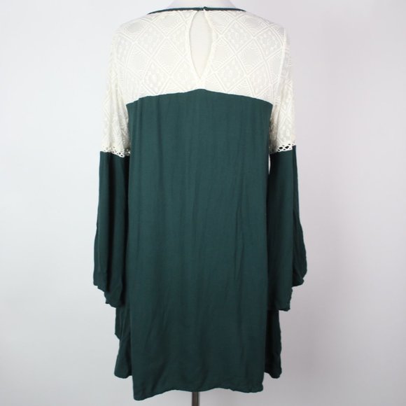 Umgee Womens Large Crochet Bell Sleeve Tunic Top - Picture 2 of 5